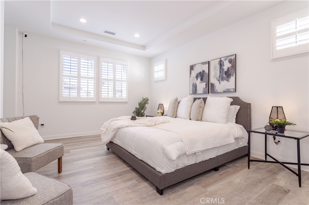 20621 West Chestnut Circle Porter Ranch, CA 91326 - Photo 14 of 37