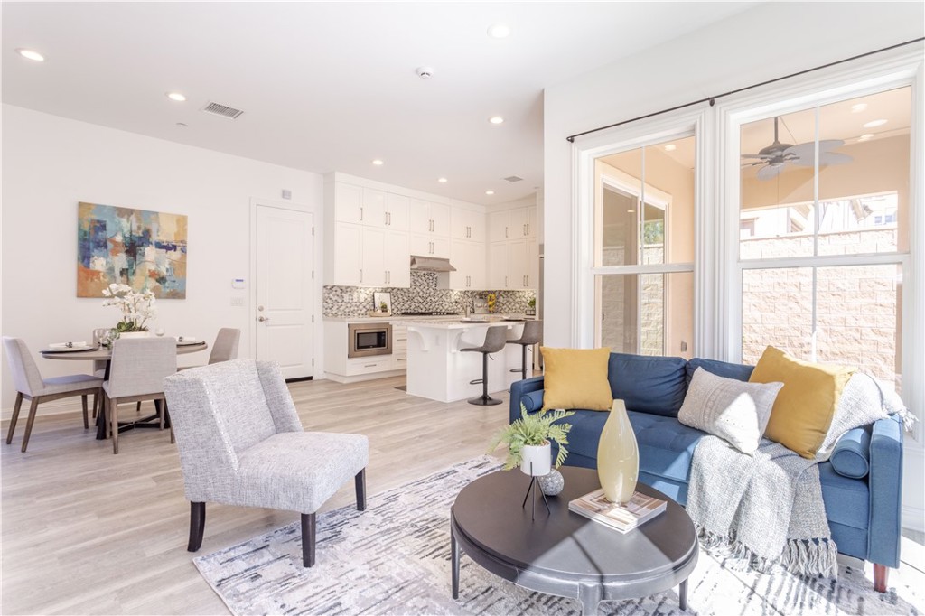 20621 West Chestnut Circle Porter Ranch, CA 91326 - Photo 5 of 37