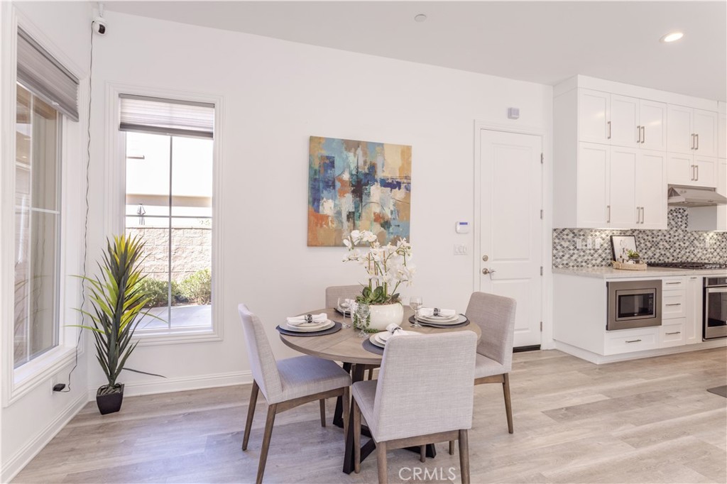 20621 West Chestnut Circle Porter Ranch, CA 91326 - Photo 9 of 37