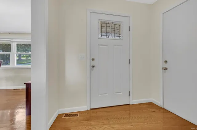 $299,999 | 1744 Parkview Drive, Bedford, IN 47421