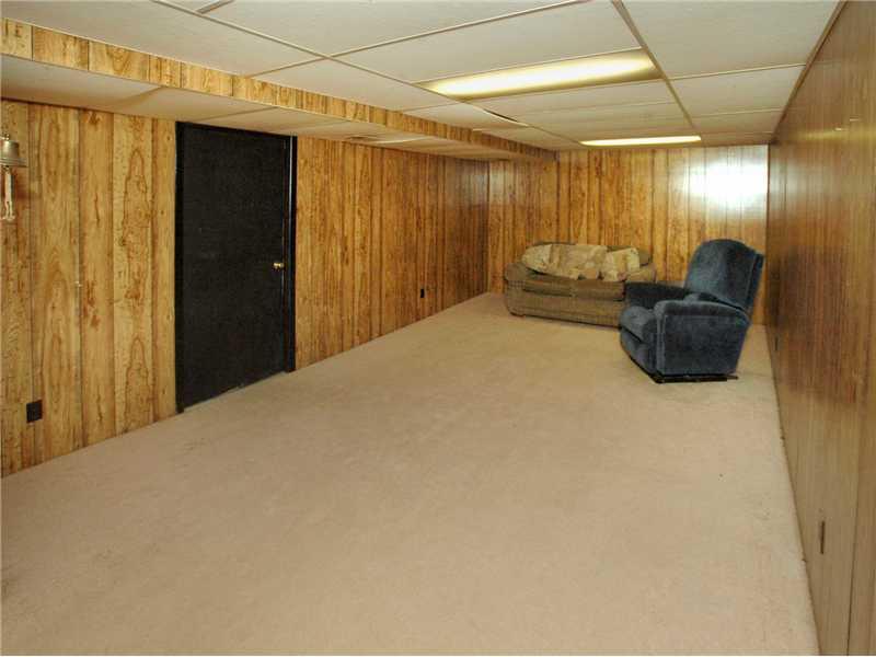 2 Riviera Road Plum, PA 15239 - Photo 13 of 20 Basement/Game Room.