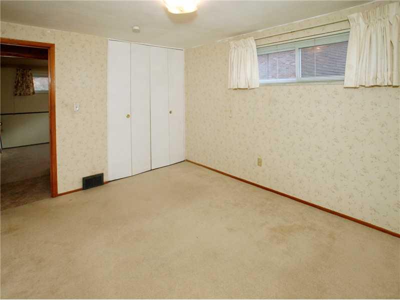 2 Riviera Road Plum, PA 15239 - Photo 15 of 20 Bedroom.