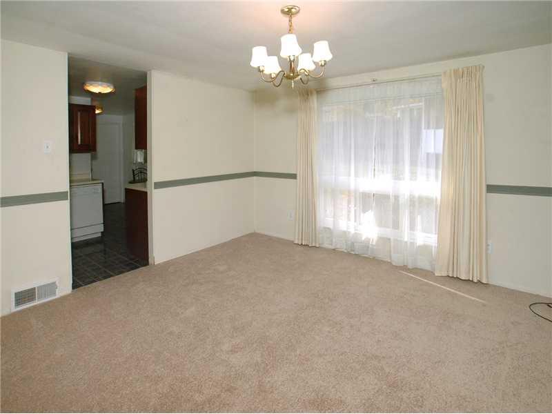 2 Riviera Road Plum, PA 15239 - Photo 8 of 20 Dining Room.