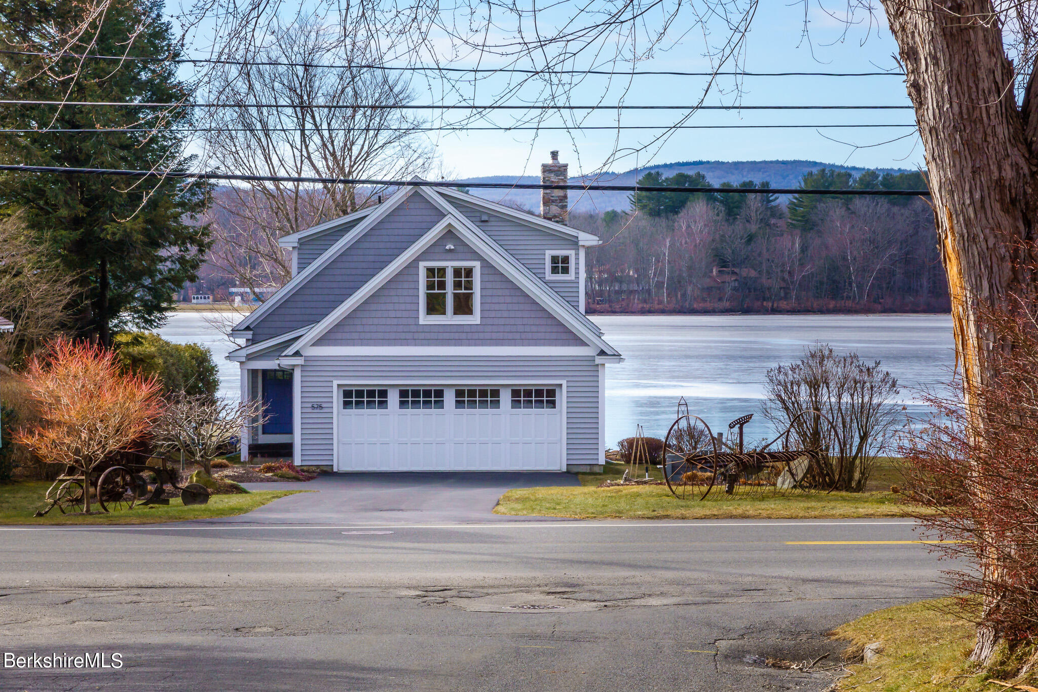 575 Pecks Road Pittsfield, MA 01201 - Photo 16 of 63 Exterior from road
