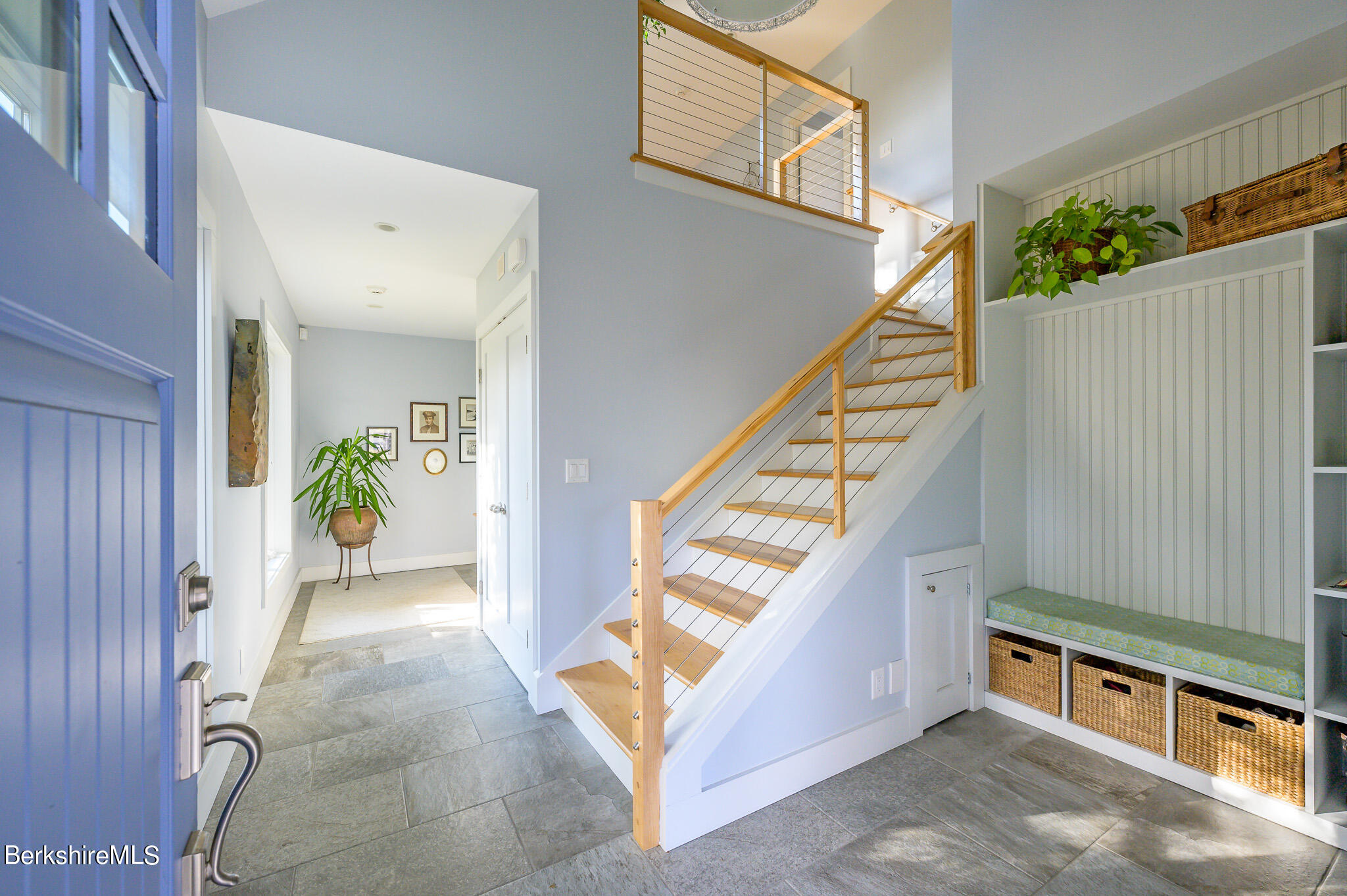 575 Pecks Road Pittsfield, MA 01201 - Photo 18 of 63 Foyer
