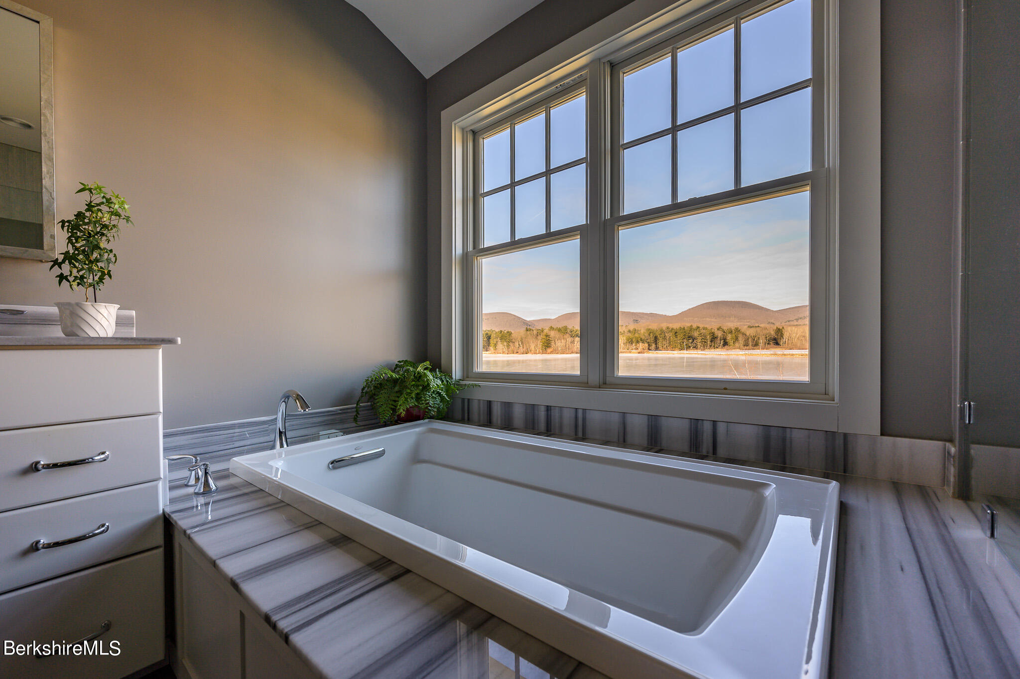 575 Pecks Road Pittsfield, MA 01201 - Photo 33 of 63 Second floor bath