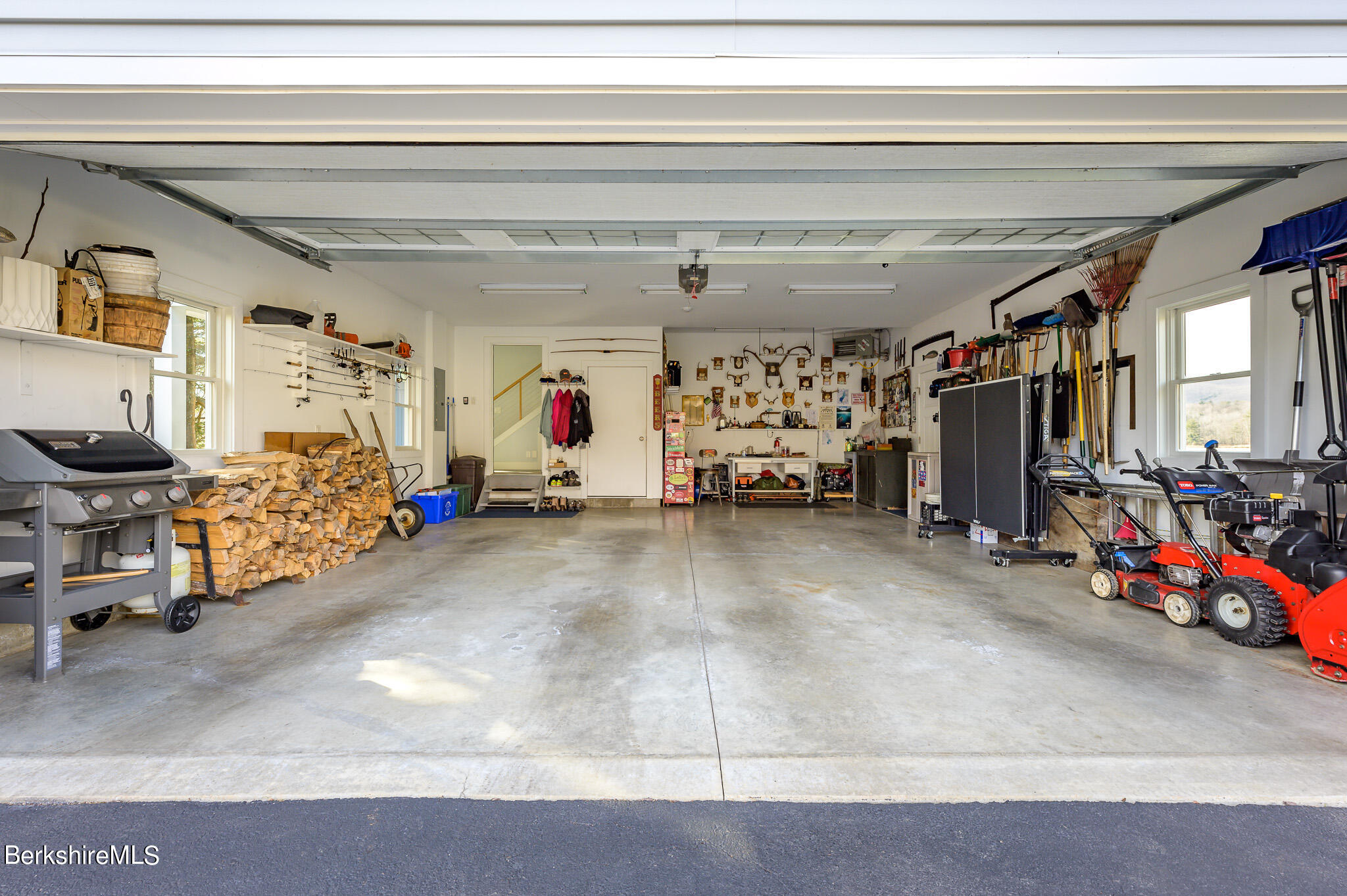 575 Pecks Road Pittsfield, MA 01201 - Photo 62 of 63 Garage