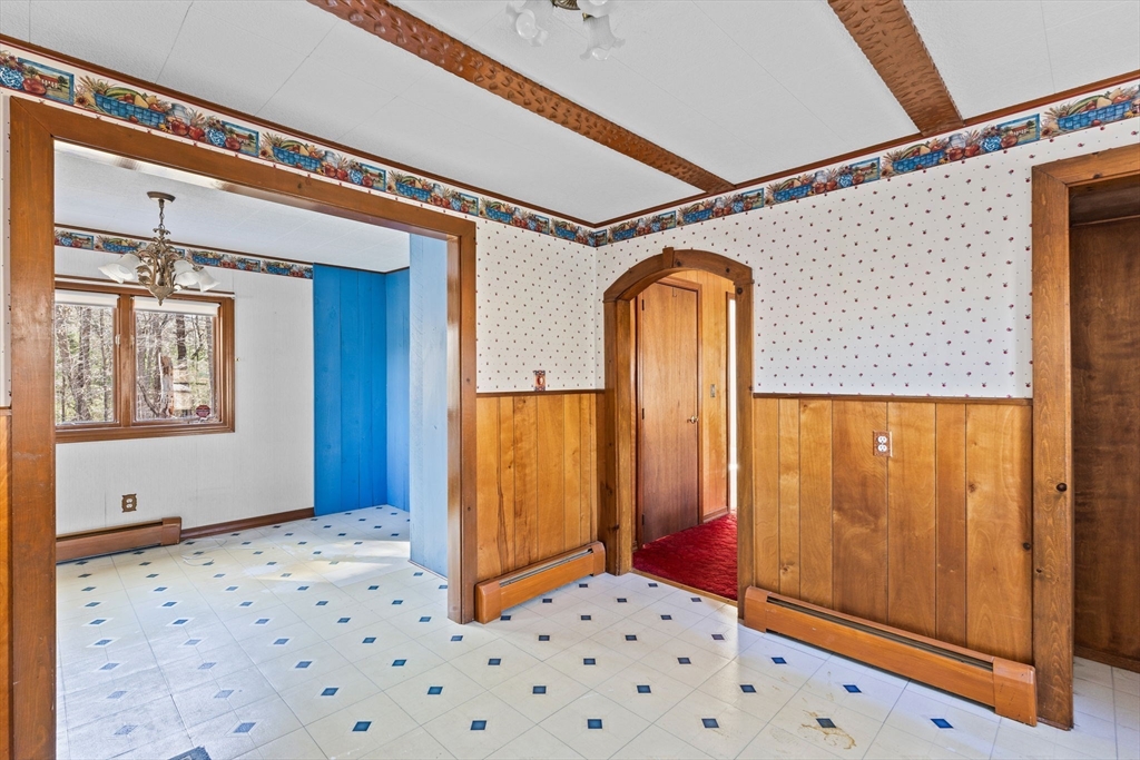 45 King Street Raynham, MA 02767 - Photo 9 of 29 a front view of a house