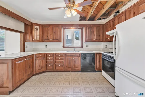 $400,000 | 3850 Old Town Road, Bridgeport, CT 06606