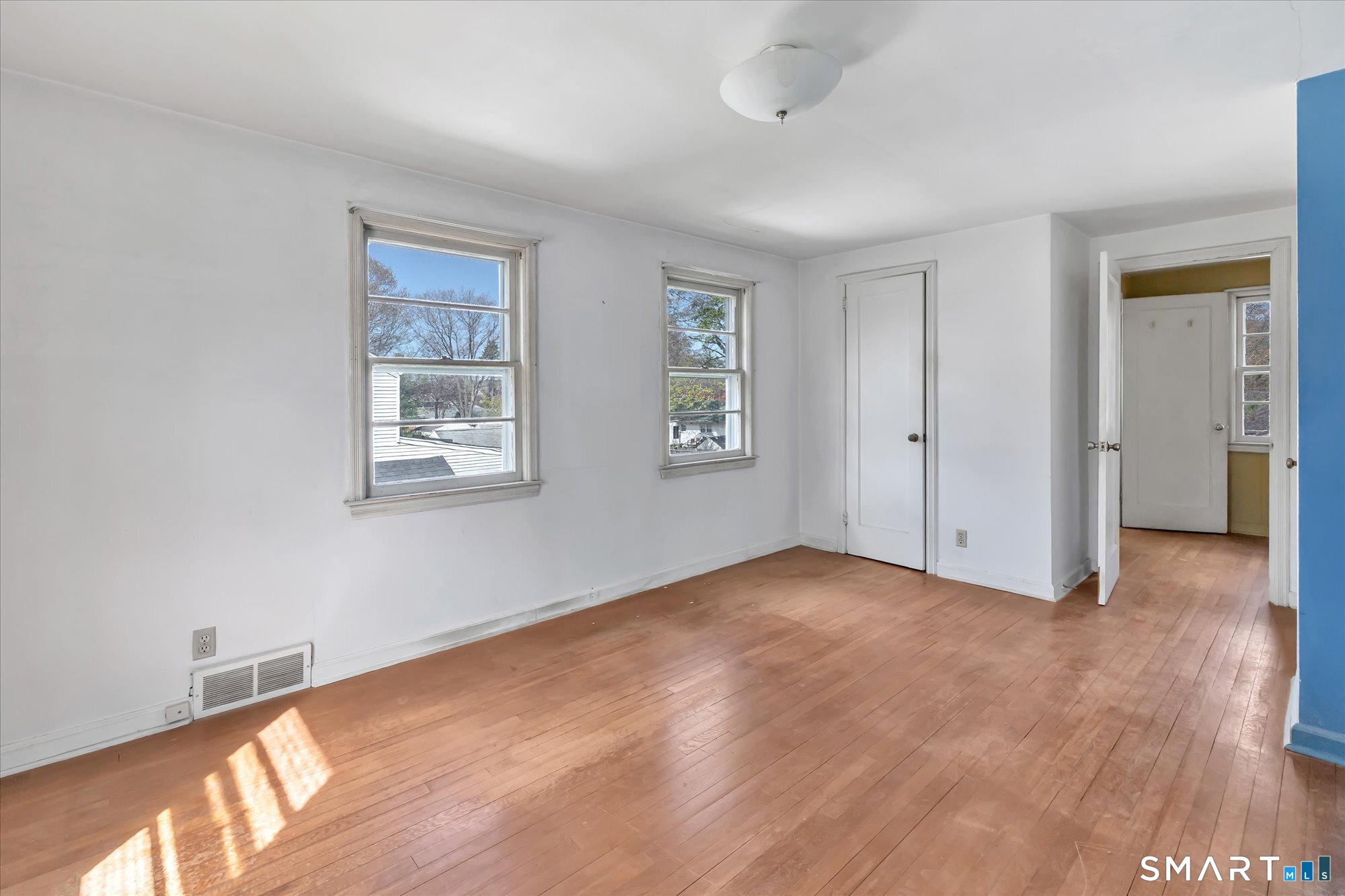 3850 Old Town Road Bridgeport, CT 06606 - Photo 26 of 36