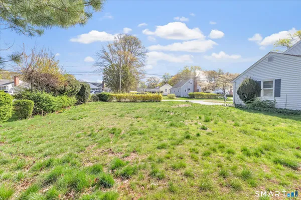 $400,000 | 3850 Old Town Road, Bridgeport, CT 06606