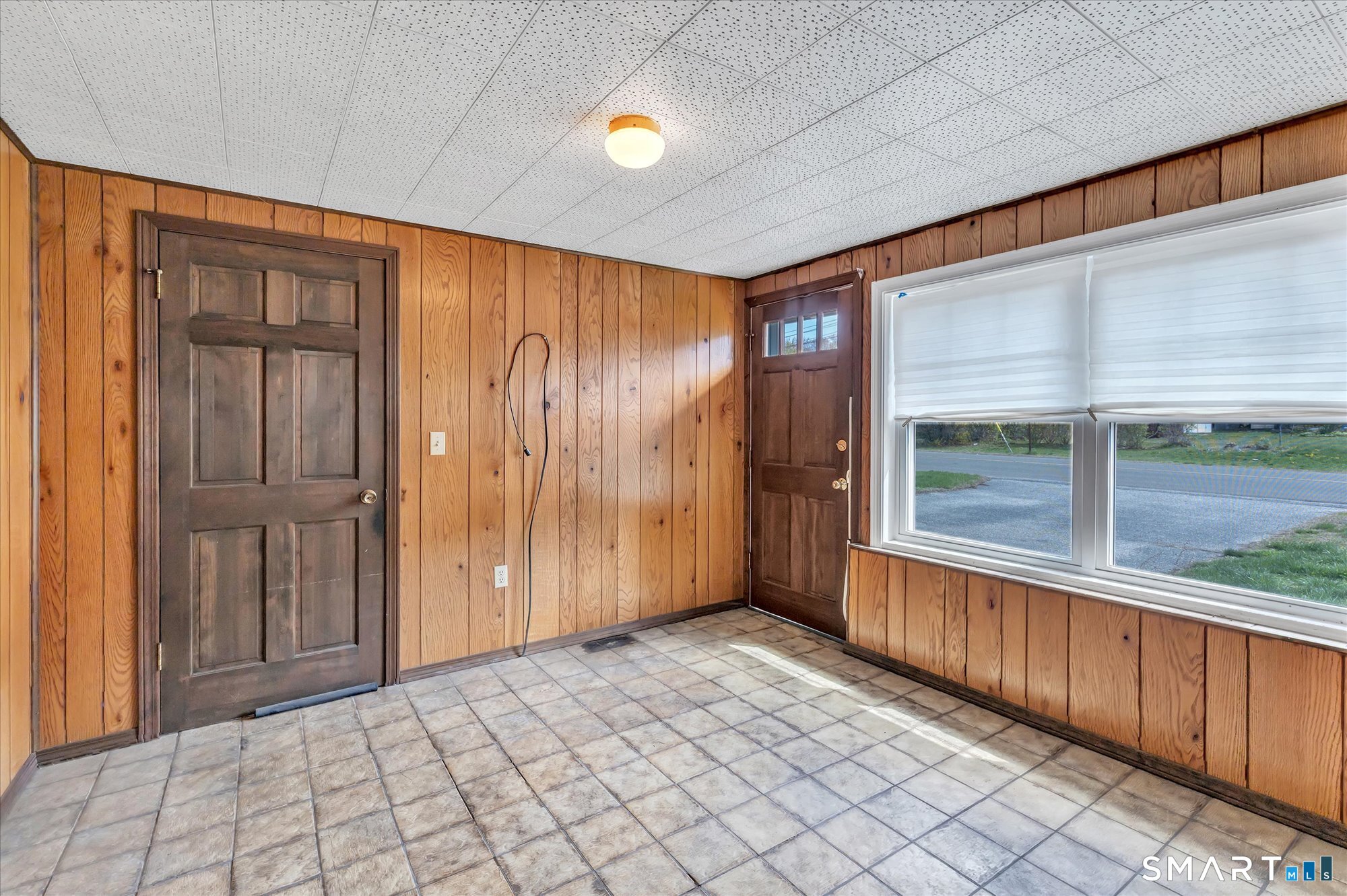 3850 Old Town Road Bridgeport, CT 06606 - Photo 4 of 36