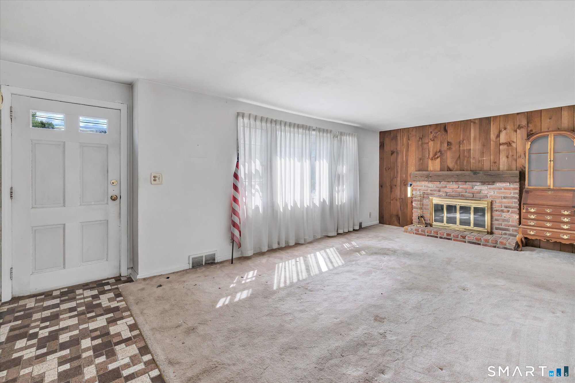 3850 Old Town Road Bridgeport, CT 06606 - Photo 6 of 36