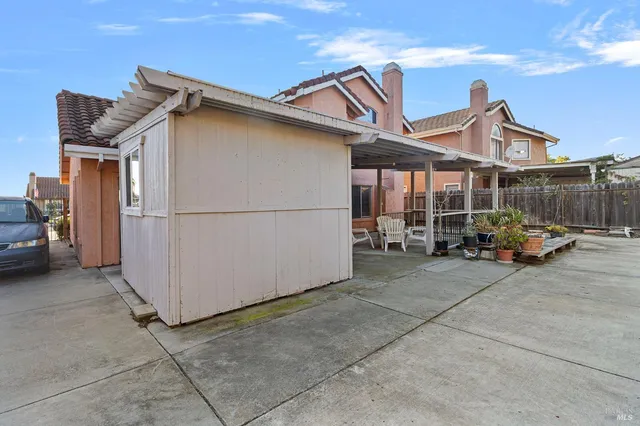 a view of a house with a outdoor space