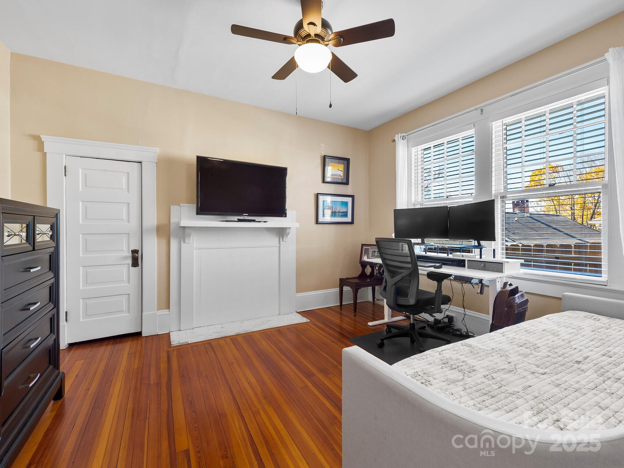 127 Pennsylvania Avenue Asheville, NC 28806 - Photo 29 of 48 a view of a livingroom with workspace and a window