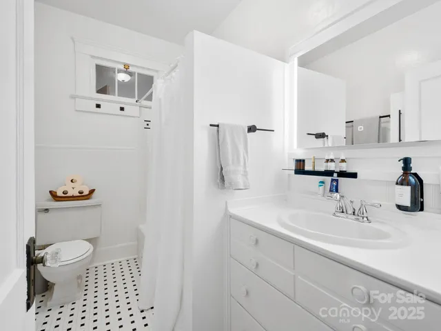 $519,900 | 127 Pennsylvania Avenue, Asheville, NC 28806