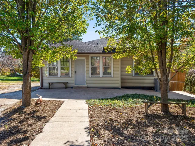 $519,900 | 127 Pennsylvania Avenue, Asheville, NC 28806