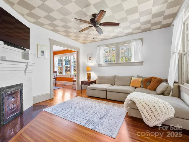 $519,900 | 127 Pennsylvania Avenue, Asheville, NC 28806