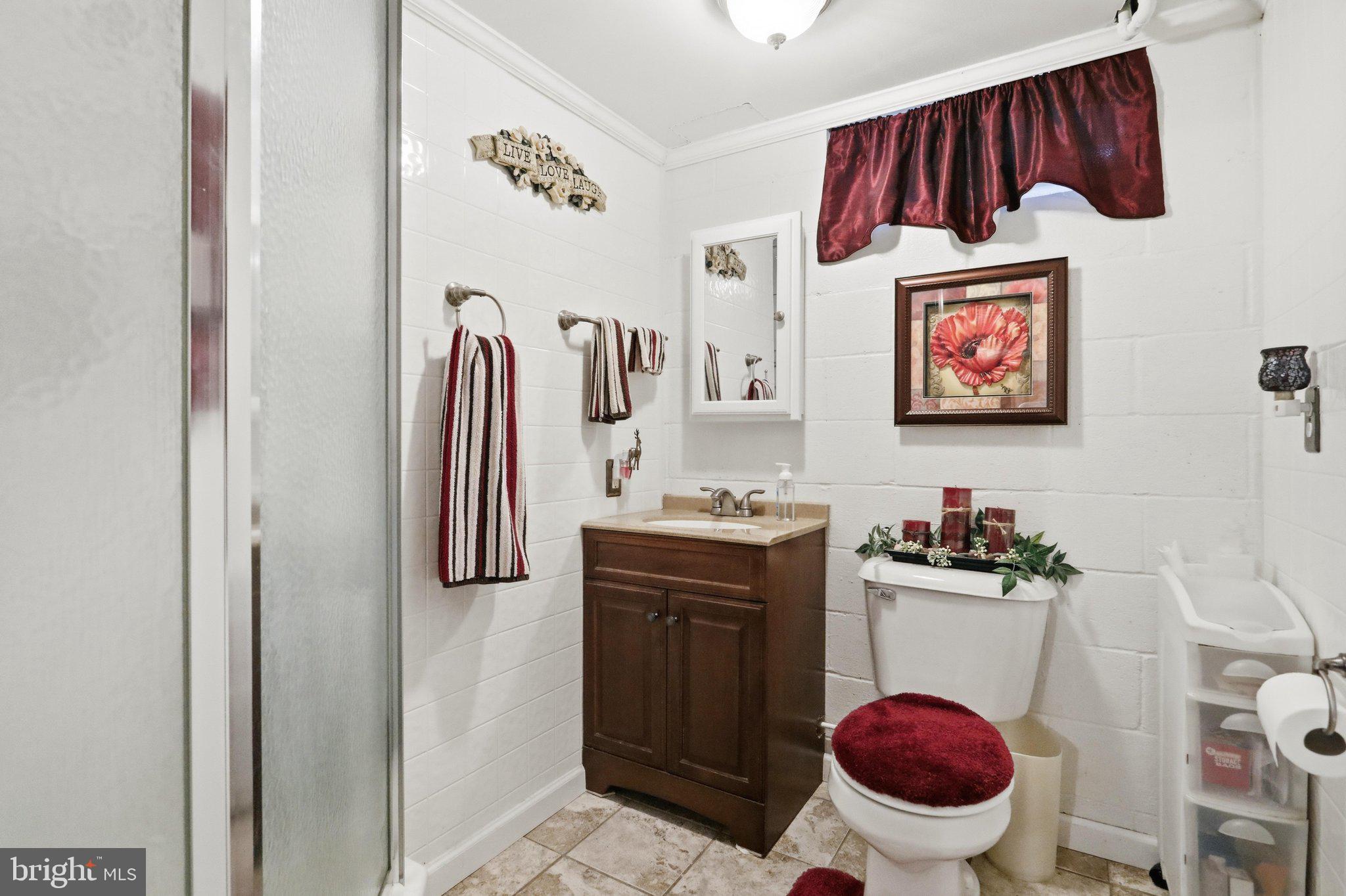 14 East Poplar Street Funkstown, MD 21734 - Photo 31 of 56 Basement full bathroom