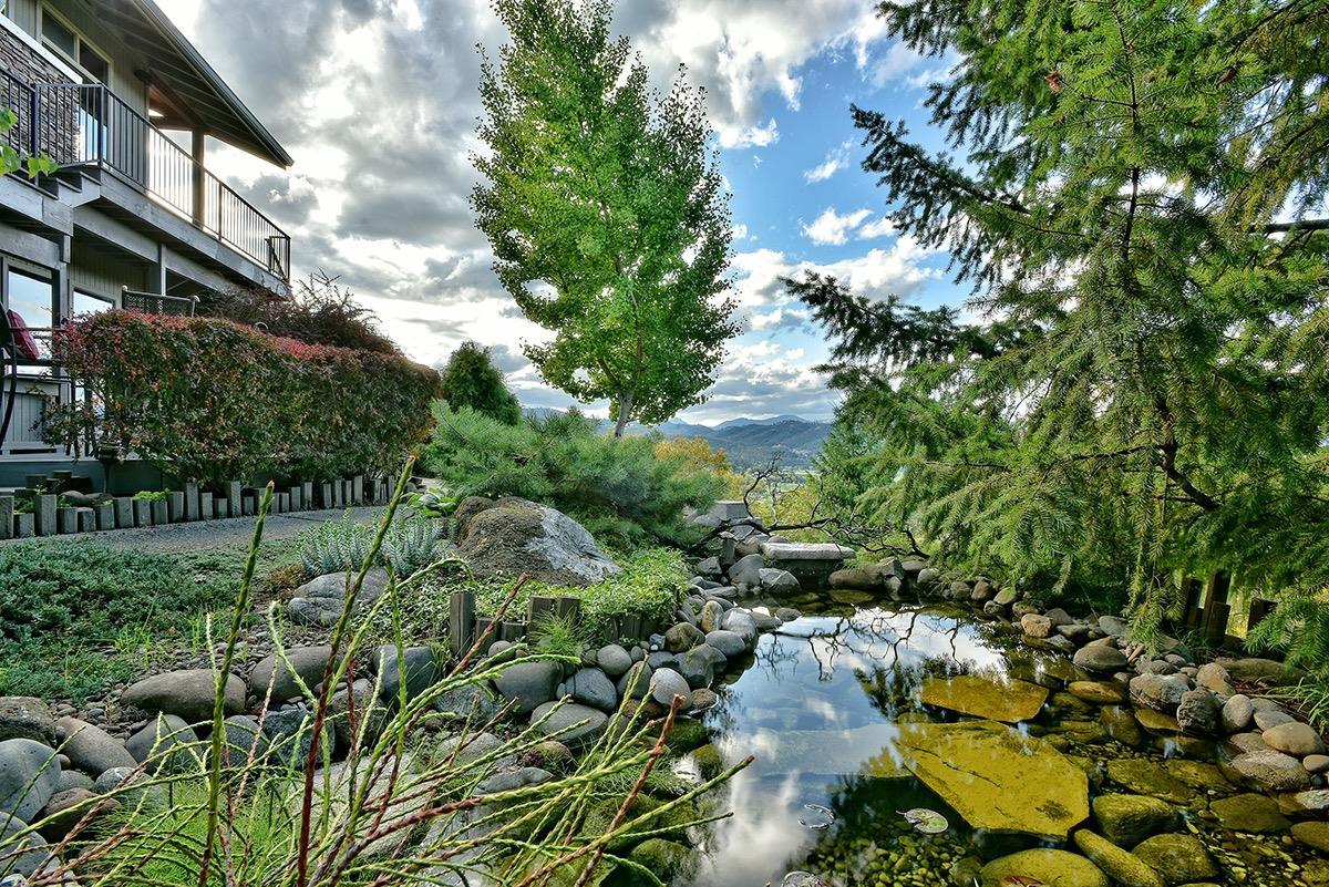 5233 Pioneer Road Medford, OR 97501 - Photo 13 of 32 Additional Photo