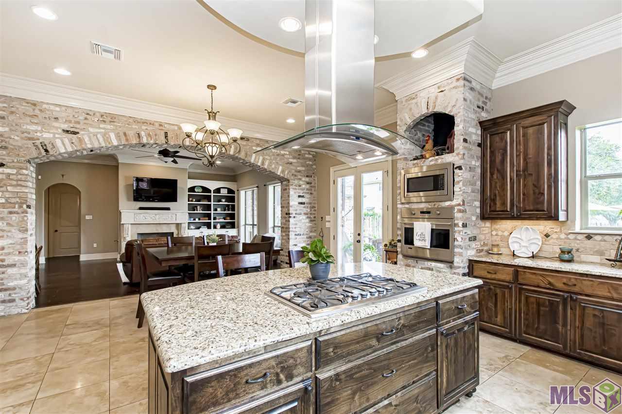 19211 Merlot Avenue Baton Rouge, LA 70817 - Photo 3 of 27 Gallery Image 3
