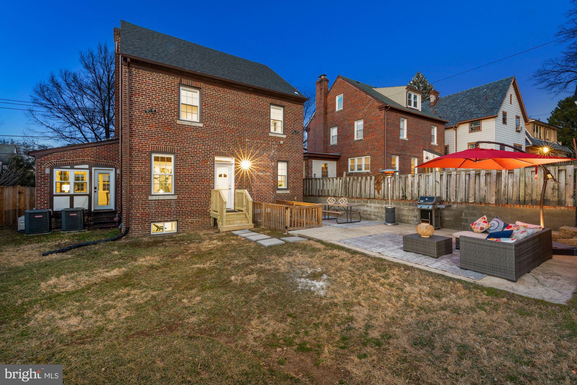 1330 Kalmia Road Northwest Washington, DC 20012 - Photo 2 of 32