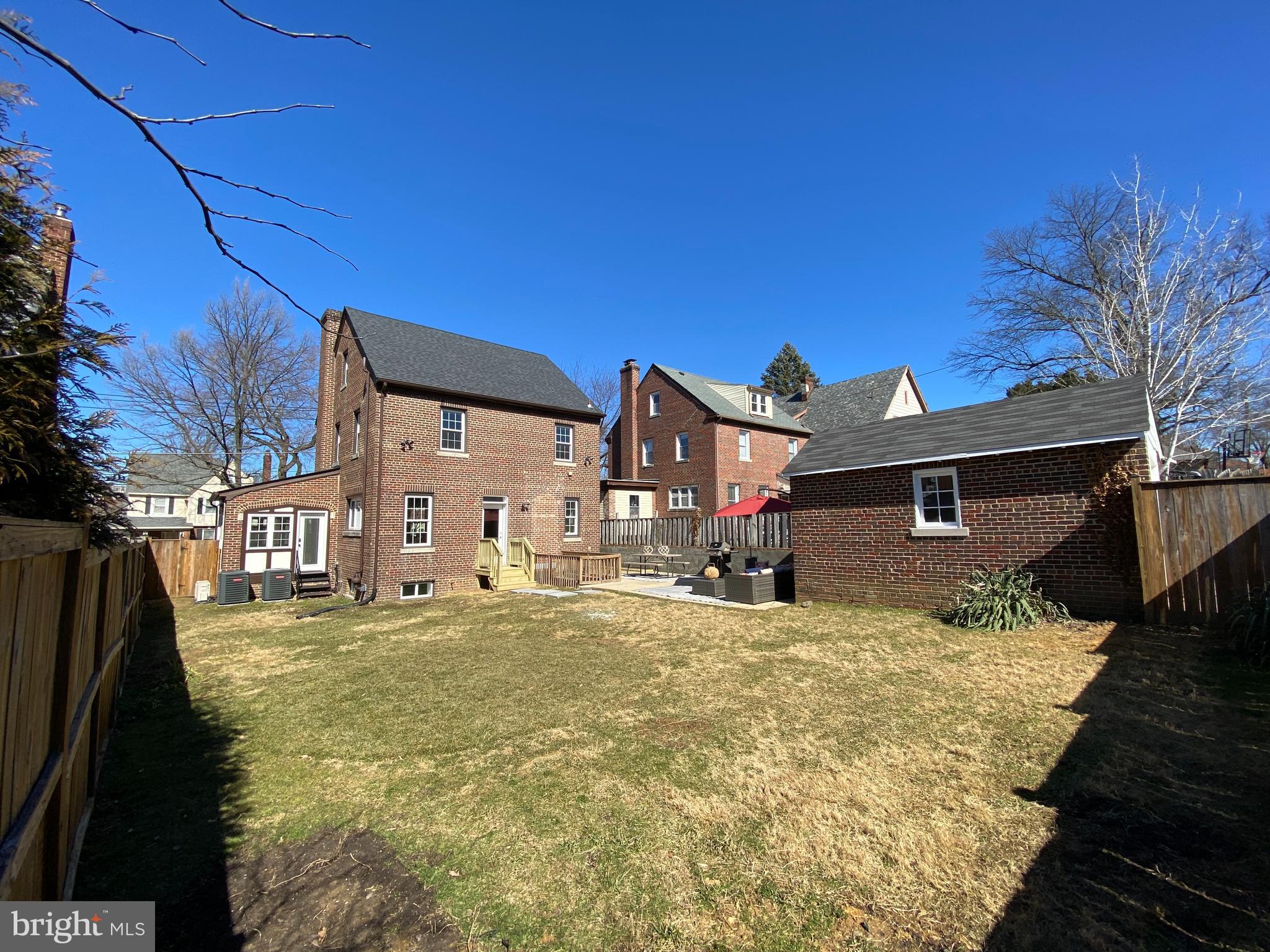 1330 Kalmia Road Northwest Washington, DC 20012 - Photo 3 of 32