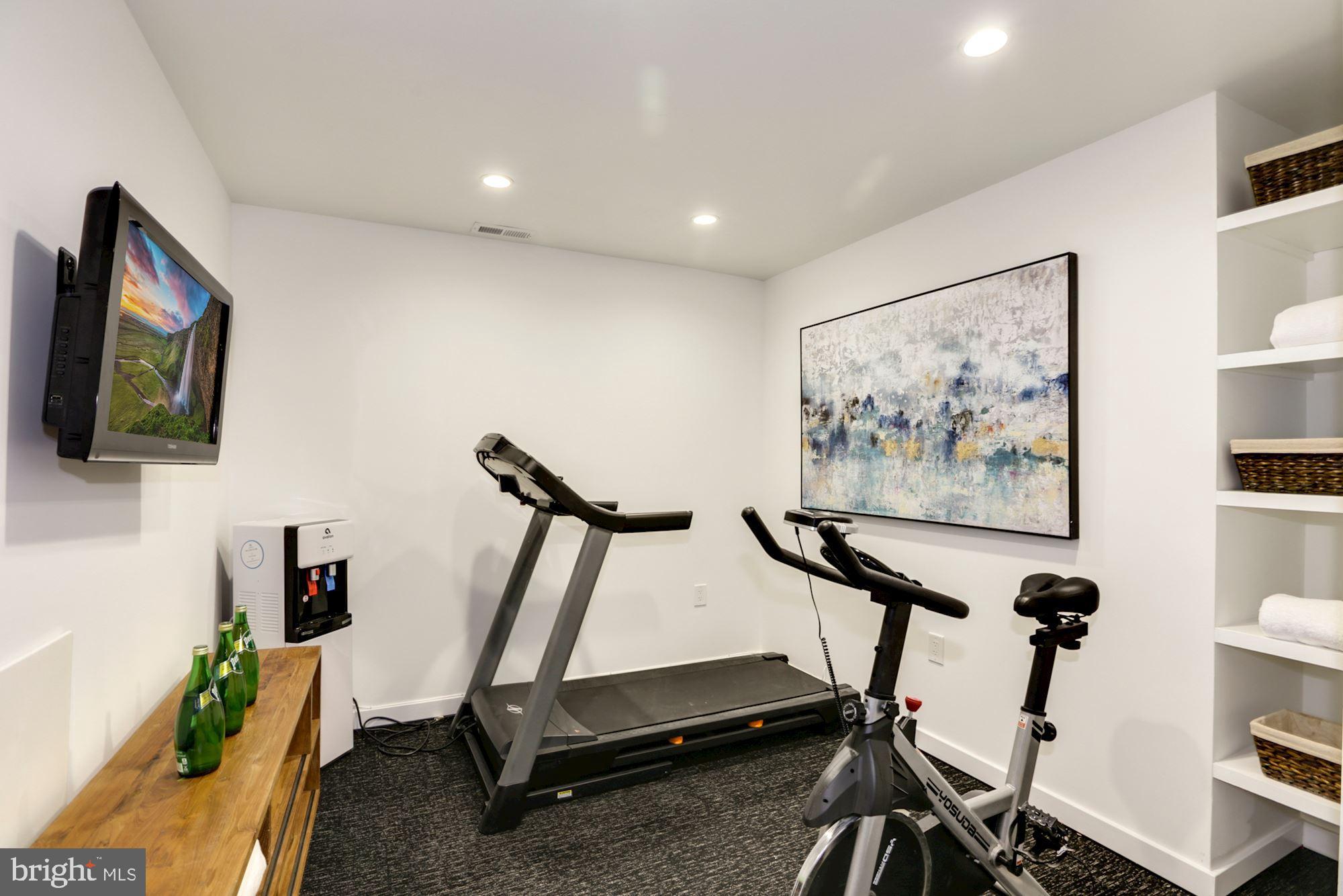 1330 Kalmia Road Northwest Washington, DC 20012 - Photo 22 of 32