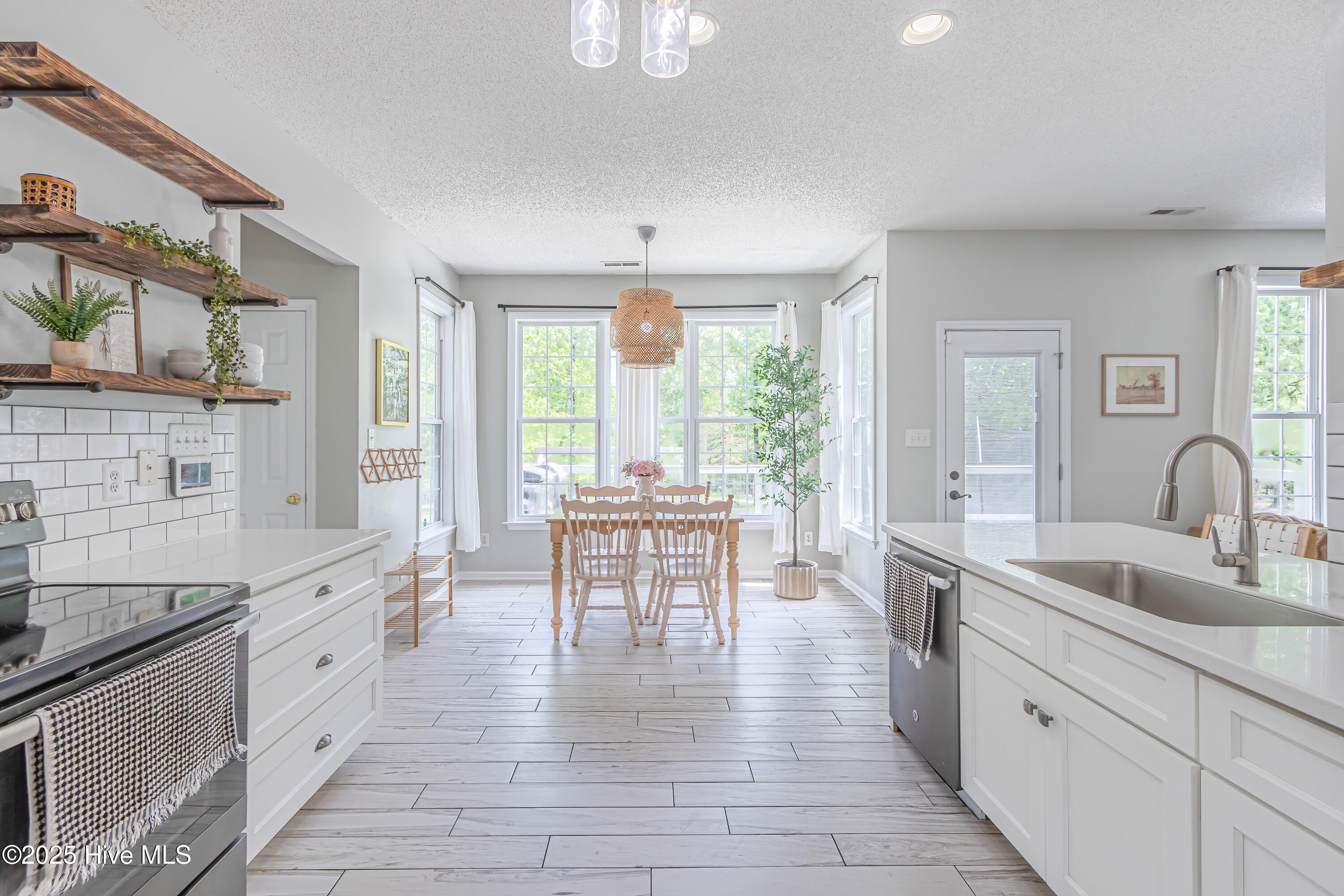 235 Riverbend Road Jacksonville, NC 28540 - Photo 20 of 75 Kitchen