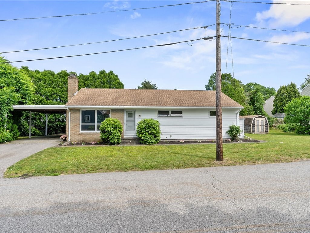 27 Top Street Westerly, RI 02891 - Photo 1 of 25 Gallery Image 1
