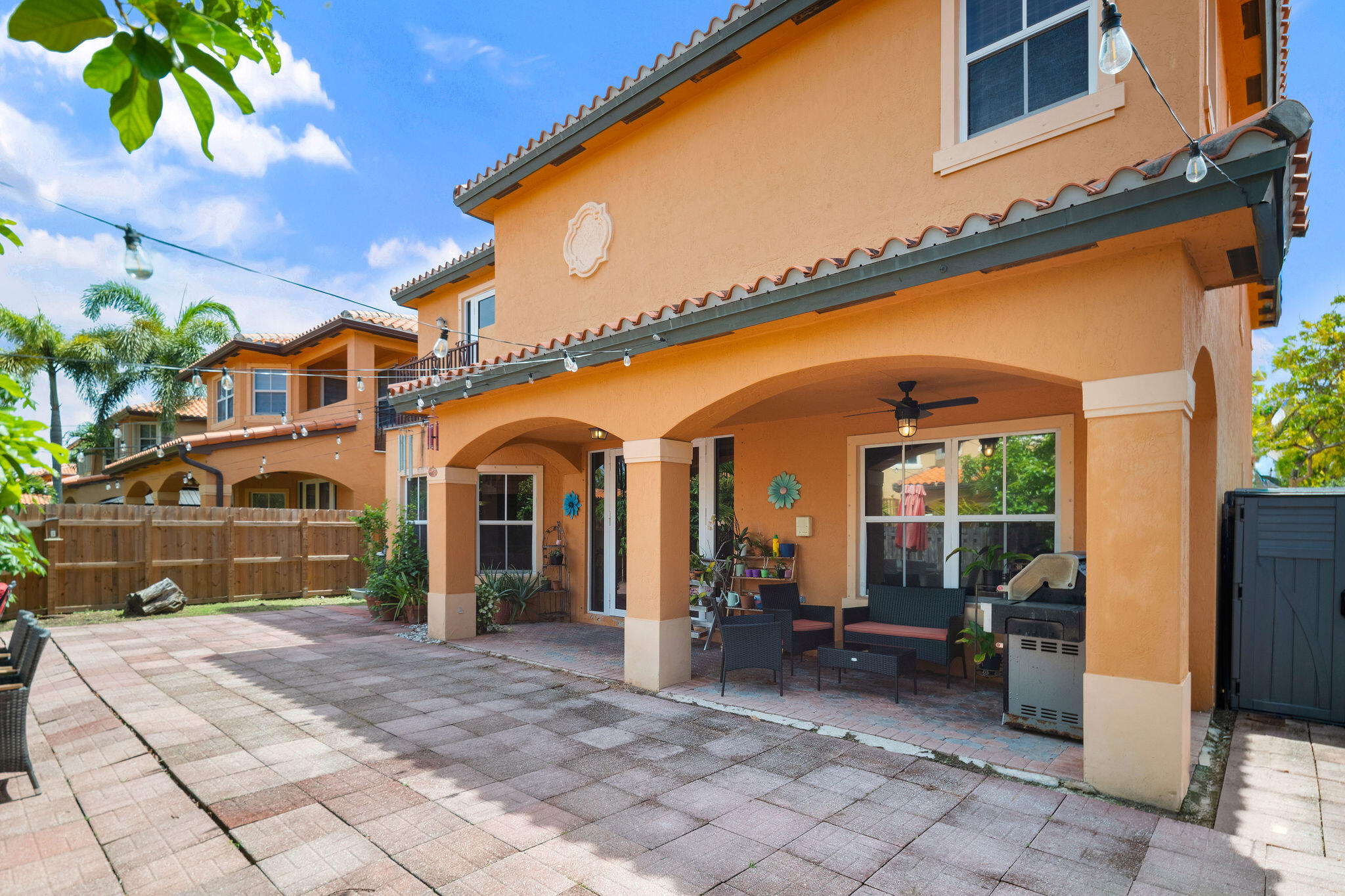 3144 Southwest 154th Place Miami, FL 33185 - Photo 4 of 42 DSC02690