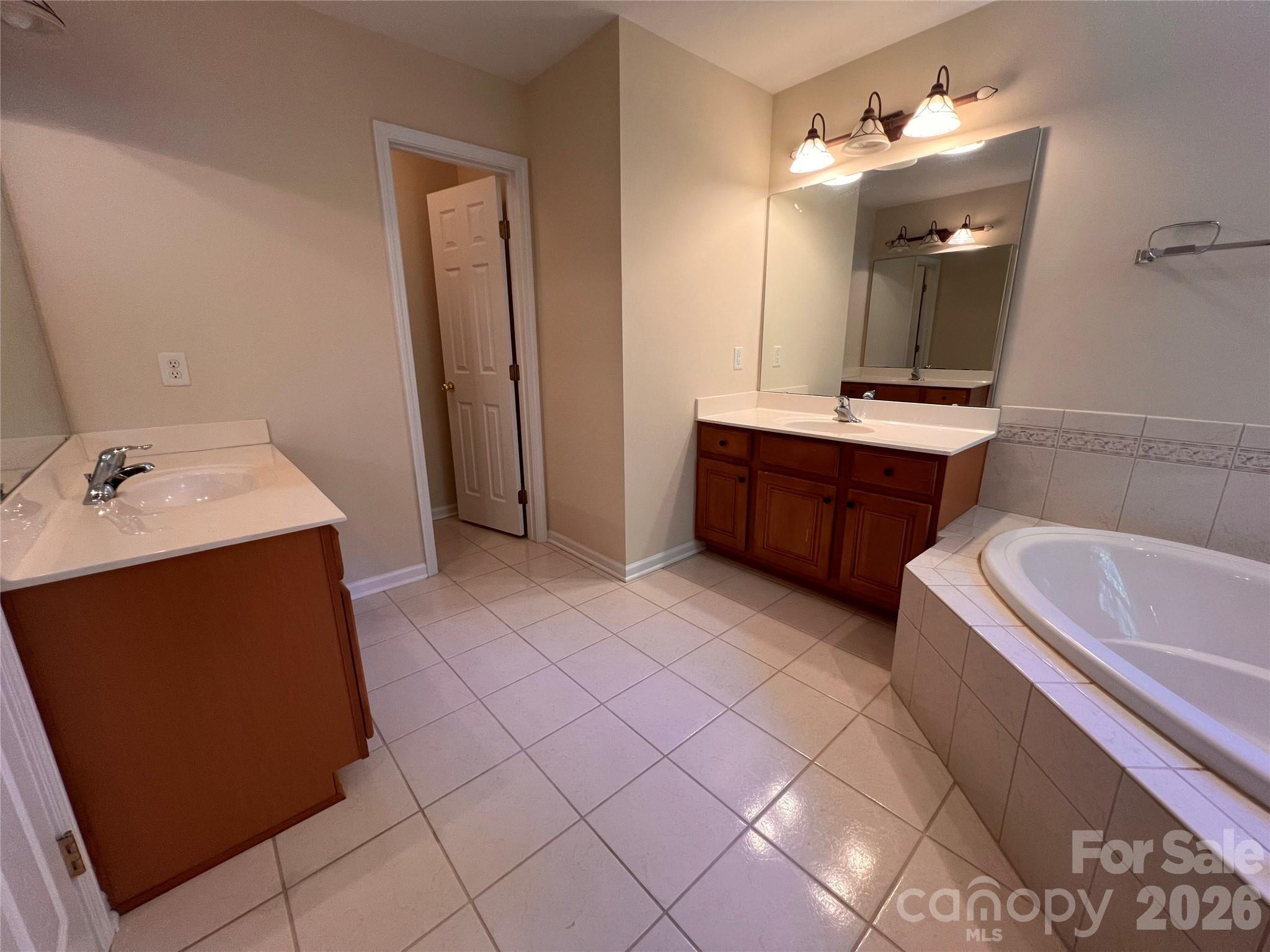 7709 Greylock Ridge Road, Unit 18 Matthews, NC 28105 - Photo 23 of 40