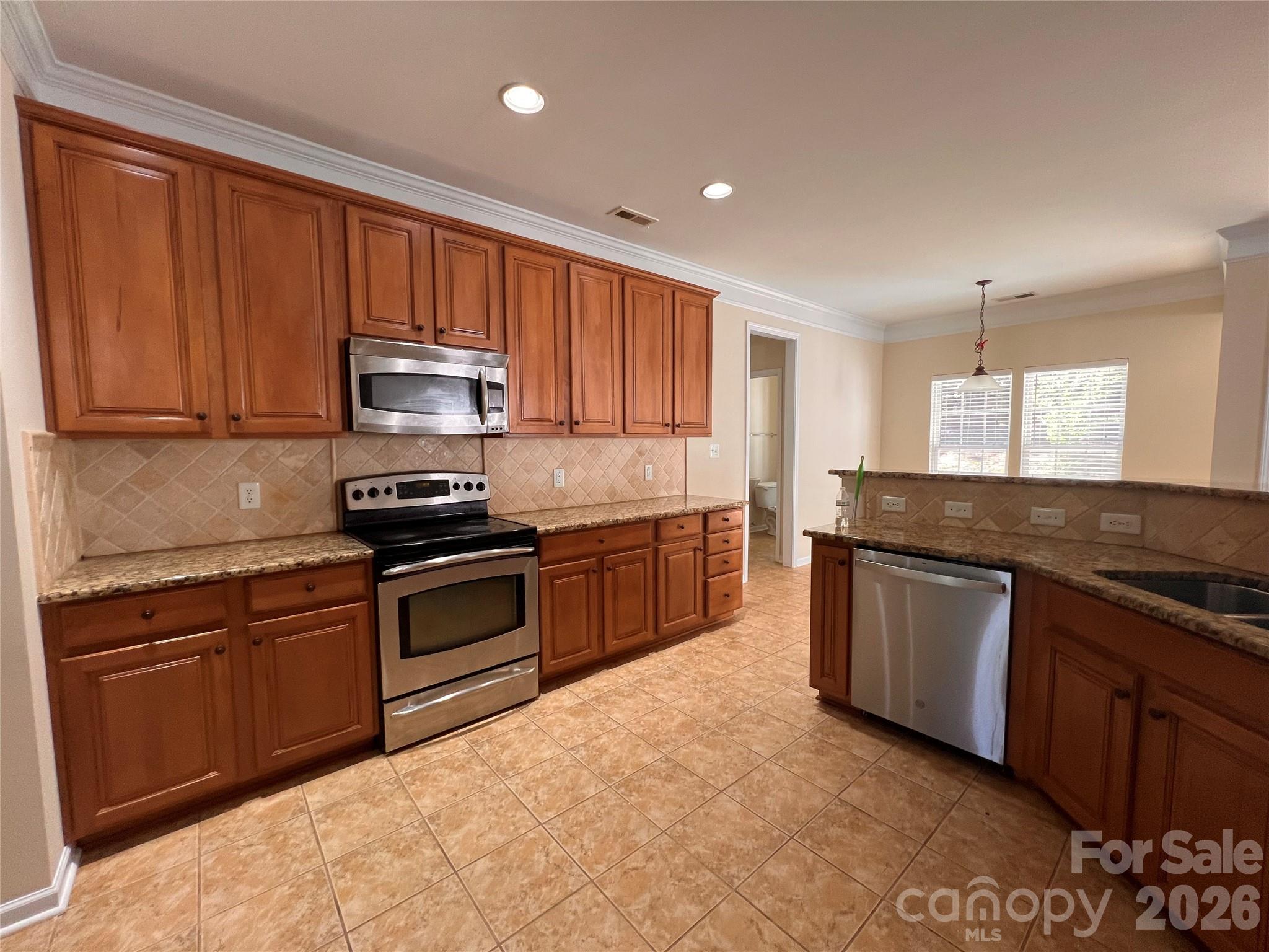 7709 Greylock Ridge Road, Unit 18 Matthews, NC 28105 - Photo 9 of 40