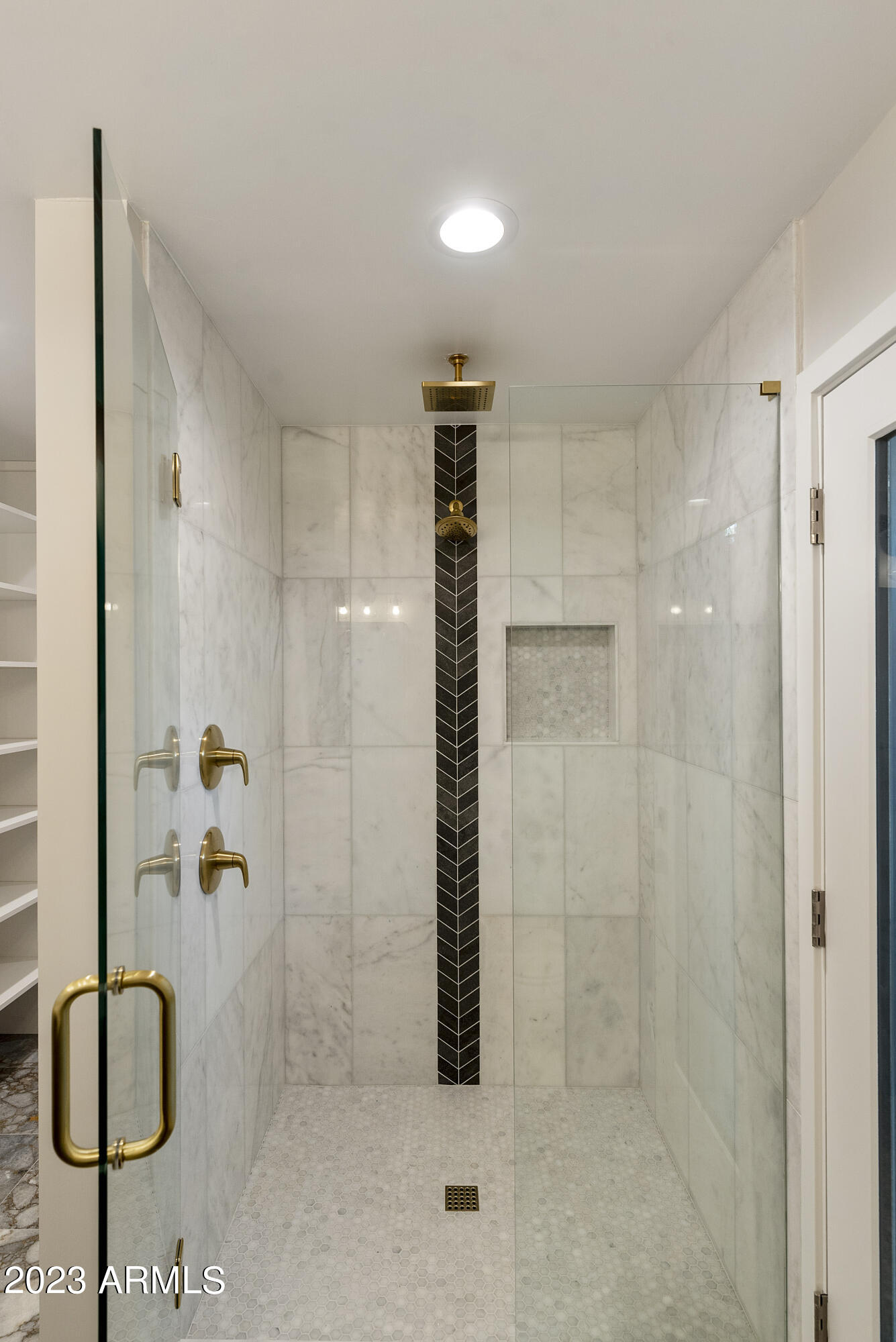 3318 East Onyx Avenue Phoenix, AZ 85028 - Photo 23 of 55 a bathroom with a shower