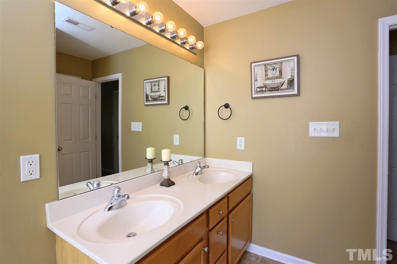 5946 Brambleberry Way Raleigh, NC 27616 - Photo 14 of 24 Gallery Image 14