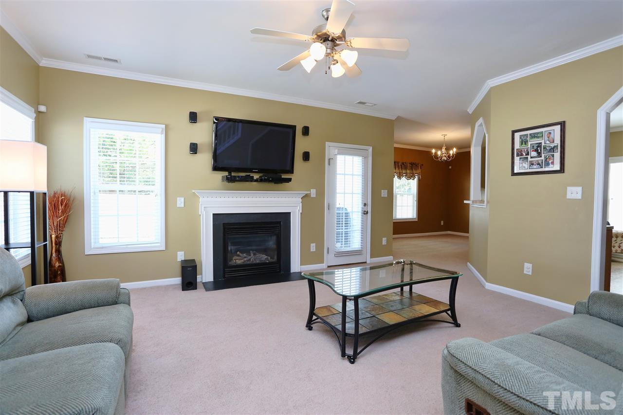 5946 Brambleberry Way Raleigh, NC 27616 - Photo 5 of 24 Gallery Image 5