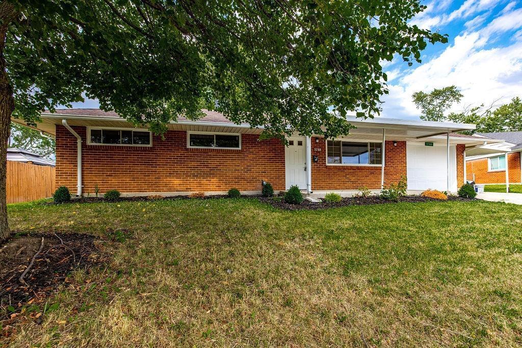 5788 Benedict Road Huber Heights, OH 45424 - Photo 3 of 36