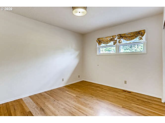 6614 Southwest Garden Home Road Portland, OR 97223 - Photo 17 of 30 Gallery Image 17