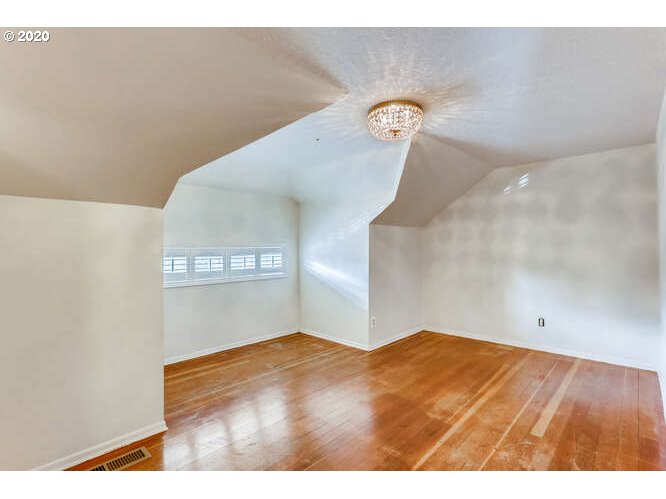 6614 Southwest Garden Home Road Portland, OR 97223 - Photo 22 of 30 Gallery Image 22