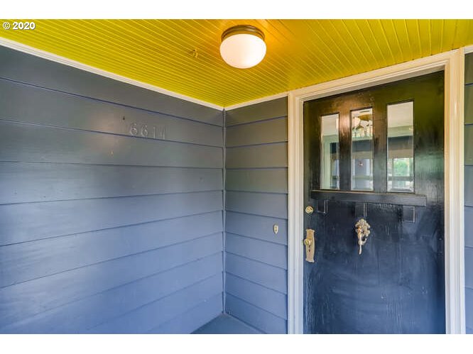 6614 Southwest Garden Home Road Portland, OR 97223 - Photo 4 of 30 Gallery Image 4