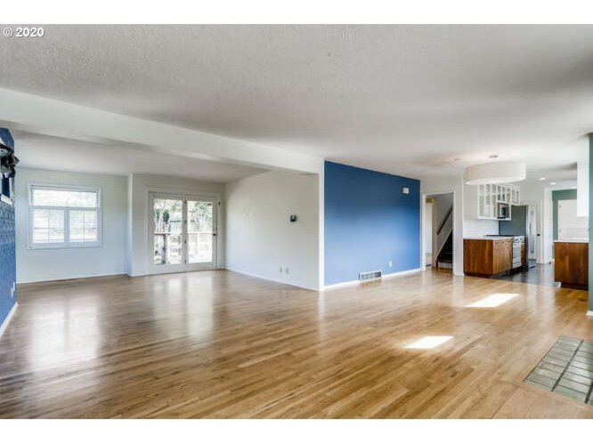 6614 Southwest Garden Home Road Portland, OR 97223 - Photo 5 of 30 Gallery Image 5