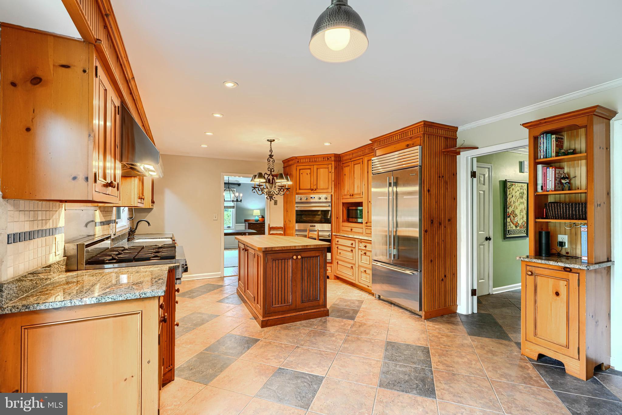 2117 Pot Spring Road Lutherville-Timonium, MD 21093 - Photo 3 of 55