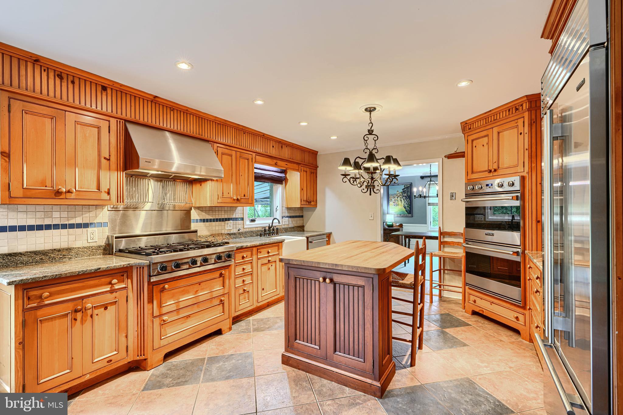 2117 Pot Spring Road Lutherville-Timonium, MD 21093 - Photo 4 of 55 What a gorgeous Kitchen!
