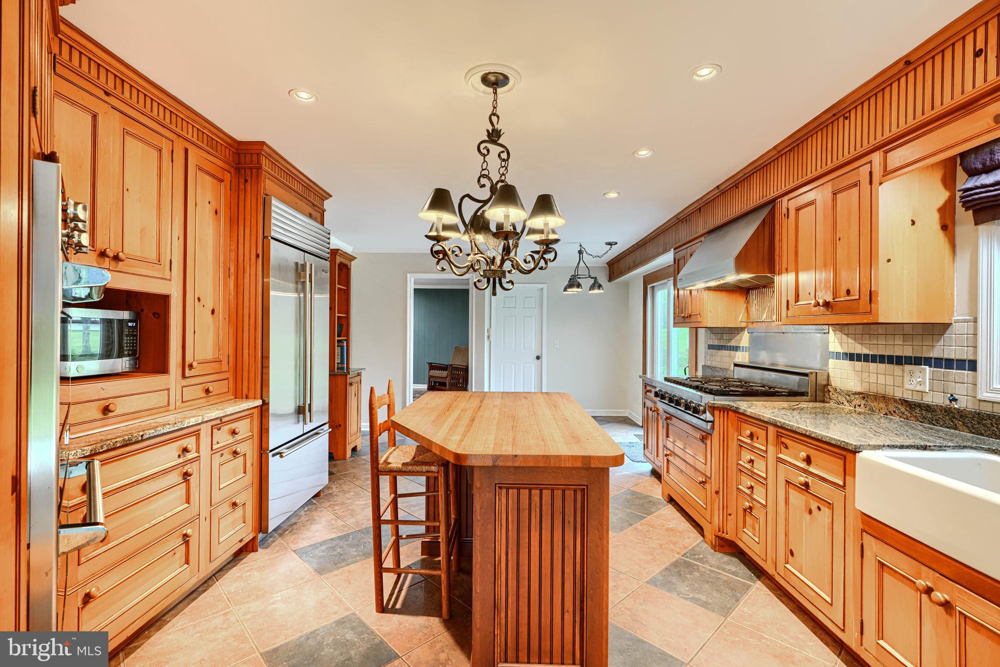 2117 Pot Spring Road Lutherville-Timonium, MD 21093 - Photo 8 of 55