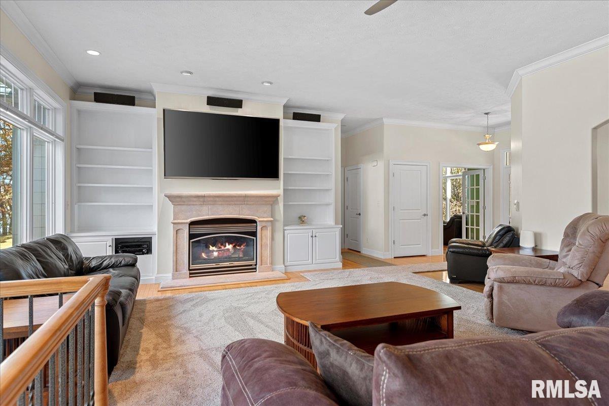 25 Oak Lane Springfield, IL 62712 - Photo 10 of 65 Gallery Image 10