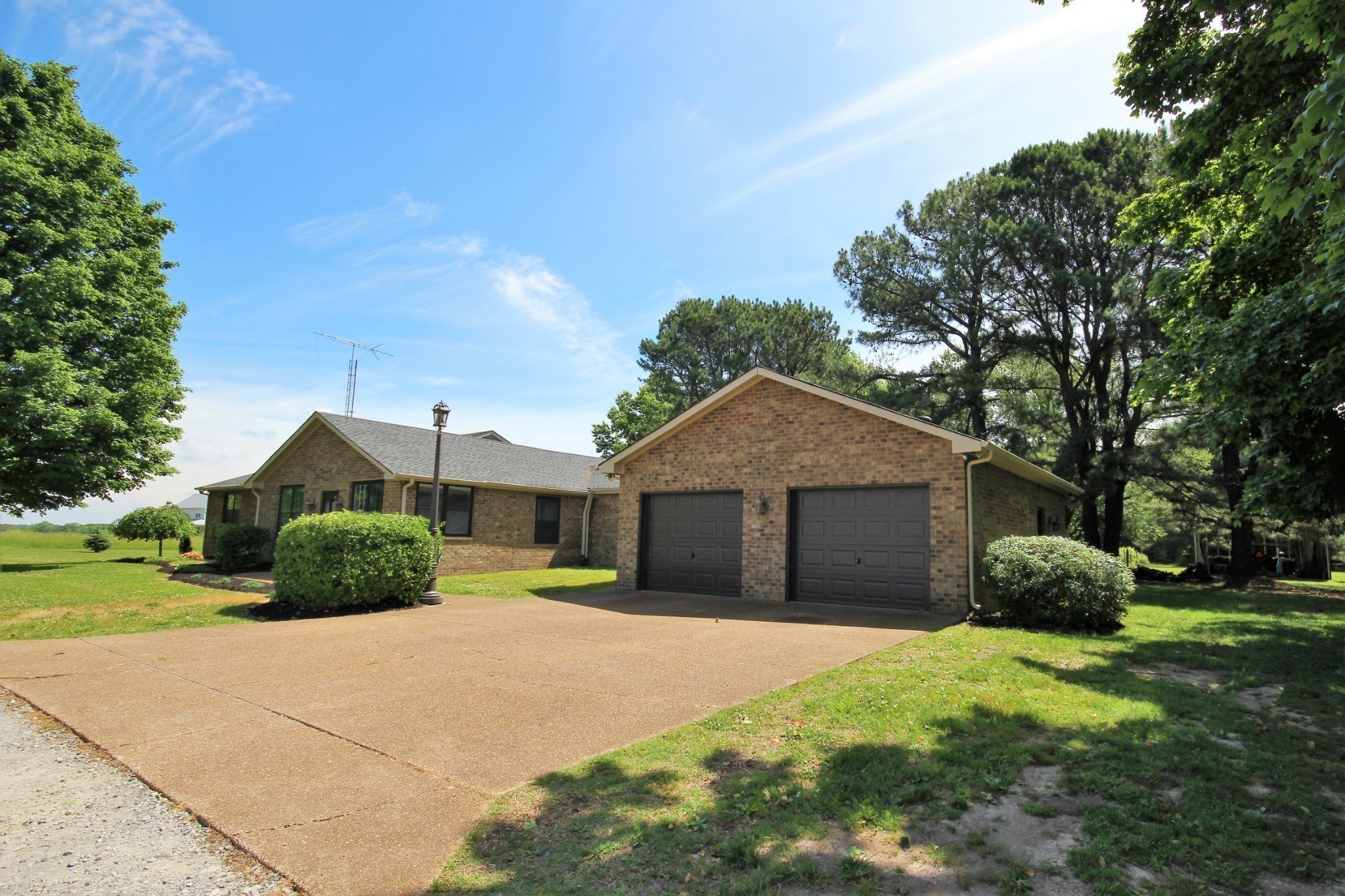 4578 Clarence Murphy Road Springfield, TN 37172 - Photo 1 of 45 Gallery Image 1