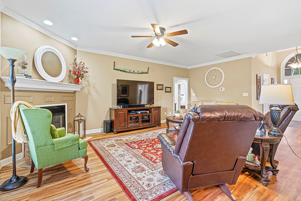302 Rivers Run Greenwood, SC 29649 - Photo 4 of 21 Gallery Image 4