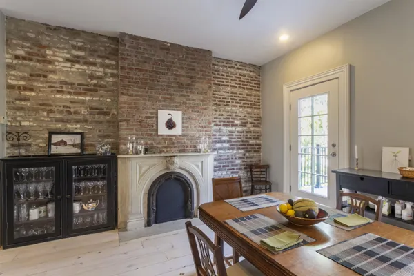 $8,000 | 154 Sussex Street, Unit 2, Jersey City, NJ 07302