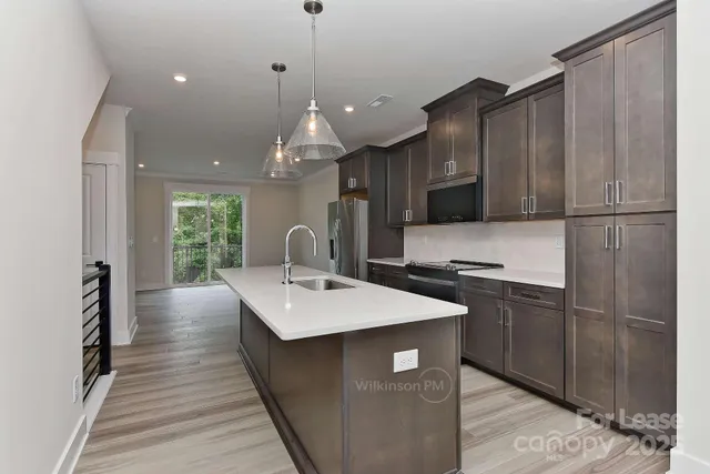 $2,250 | 2043 Clarksdale Drive, Charlotte, NC 28206