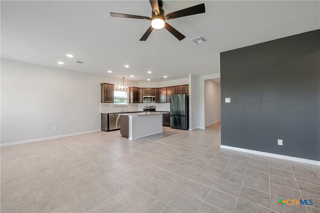 631 Friar Tuck Drive Temple, TX 76502 - Photo 10 of 36 a view of a kitchen with a sink and dishwasher kitchen view